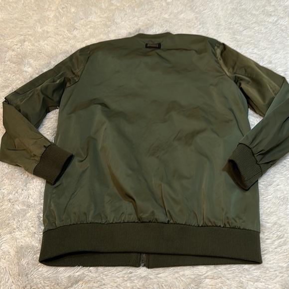 😊 Bernardo Bomber Jacket - Picture 2 of 4